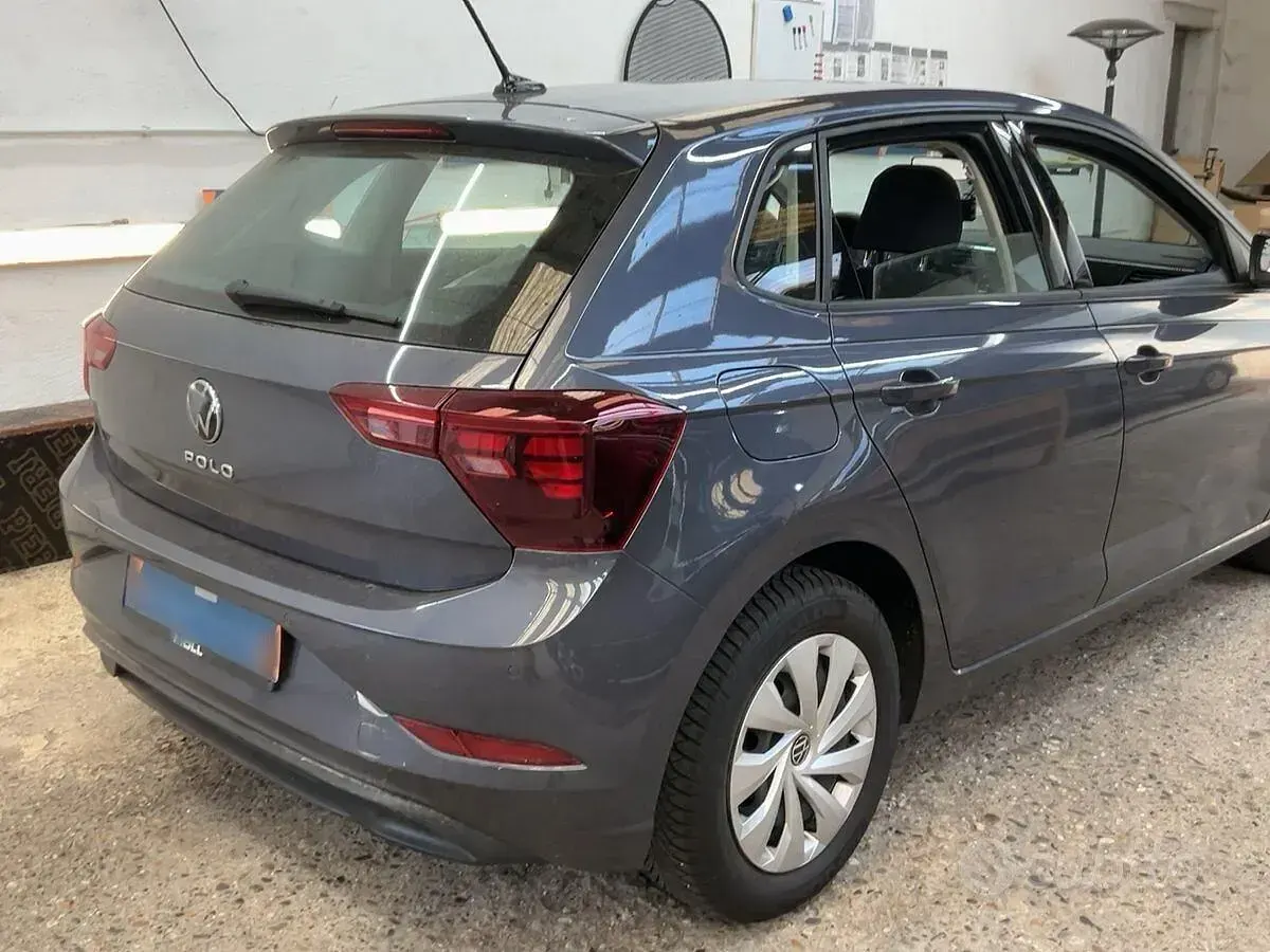 Usata VW Polo Life 95 CV (69 kW) 2024 Grigio Utilitaria