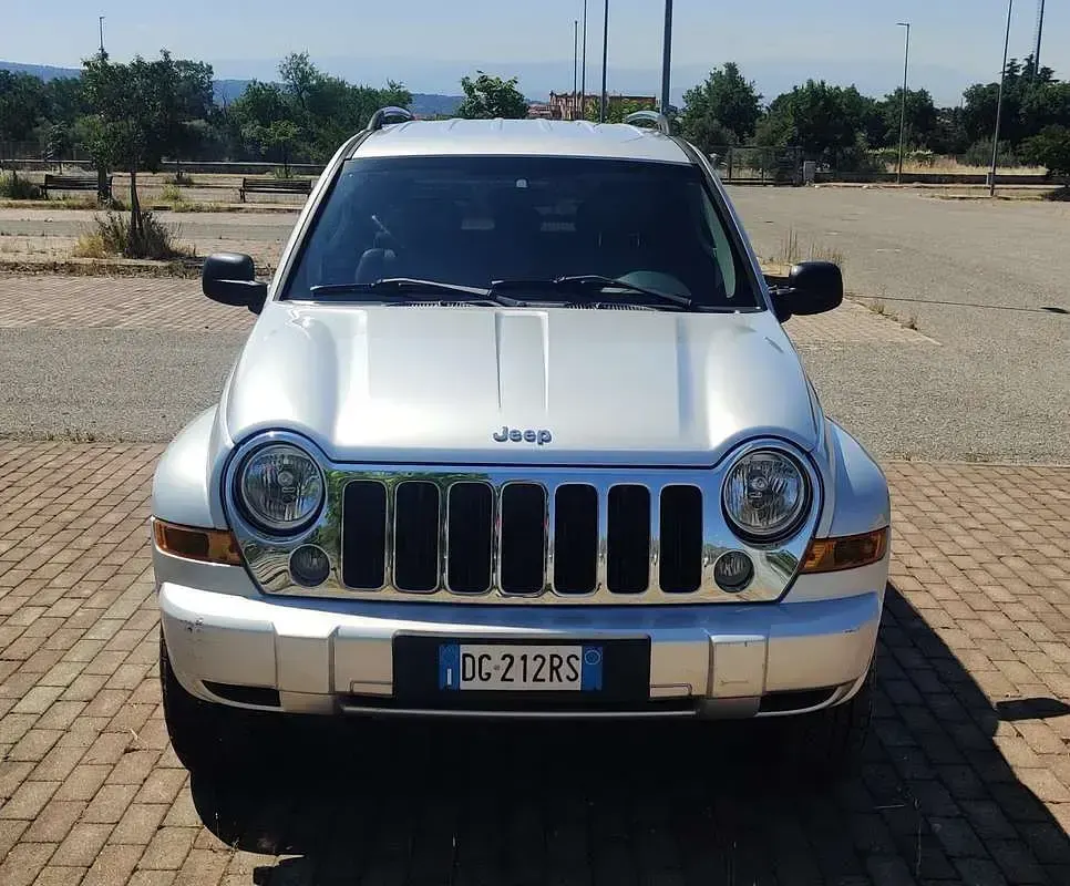 Usata Jeep Cherokee Limited 177 CV (130 kW) 2007 SUV