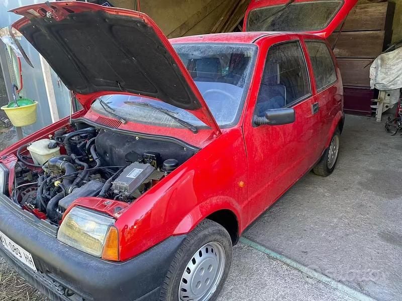 Usata Fiat Cinquecento 39 CV (28 kW) 1998 Rosso Utilitaria