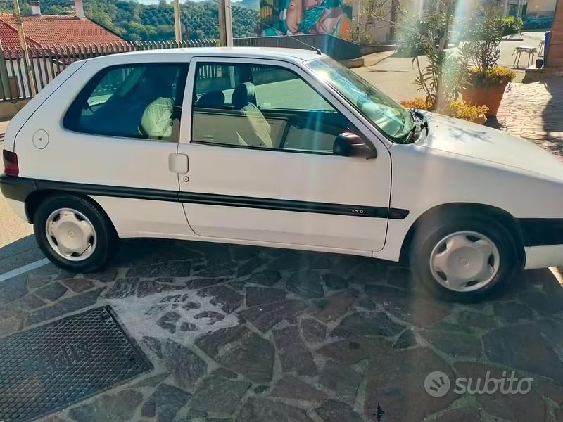 Usata Citroën Saxo 57 CV (41 kW) 1997 Bianco Utilitaria