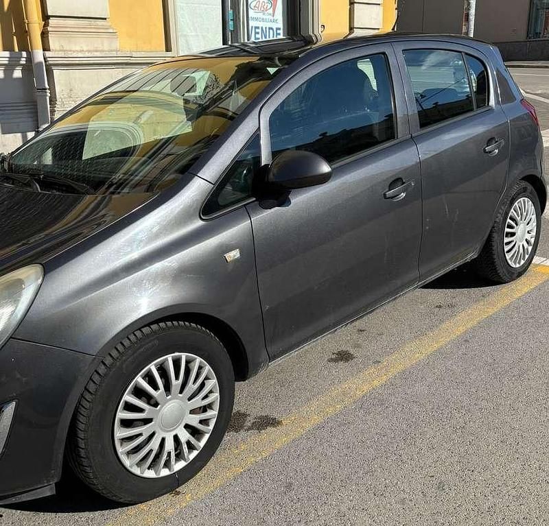 Usata Opel Corsa 86 CV (63 kW) 2012 Utilitaria