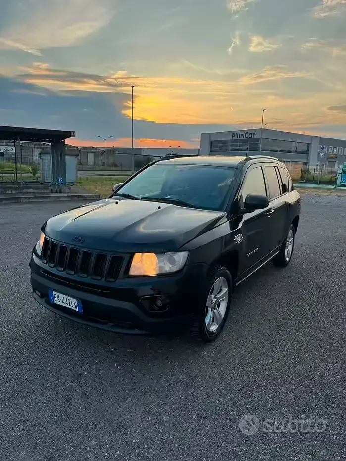 Usata Jeep Compass Sport 136 CV (100 kW) 2012 Nero SUV