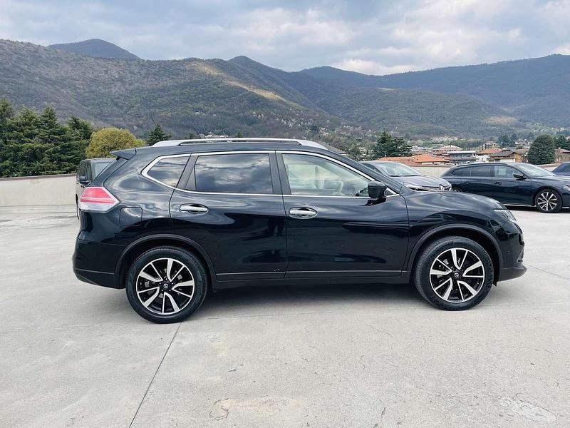 Usata Nissan X-Trail 131 CV (96 kW) 2015 Nero SUV