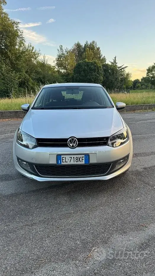 Usata VW Polo 85 CV (62 kW) 2012 Grigio Utilitaria