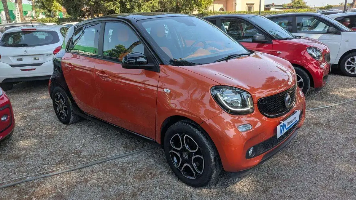 Usata Smart ForFour 71 CV (52 kW) 2015 Arancione Utilitaria