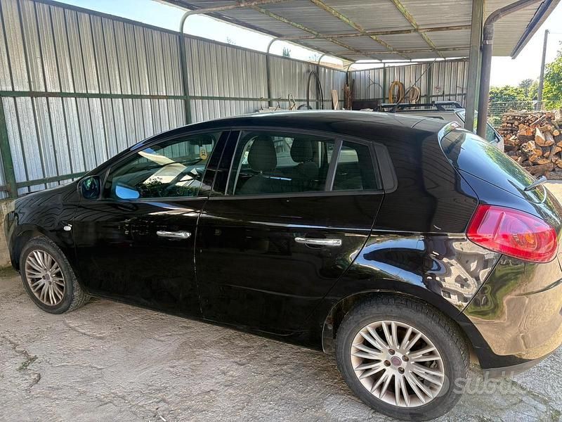 Usata Fiat Bravo Dynamic 120 CV (88 kW) 2012 Nero Utilitaria