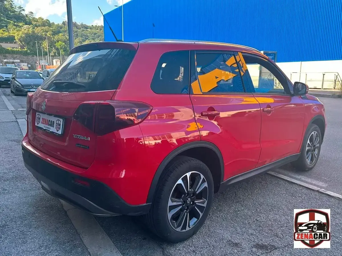 Usata Suzuki Vitara 102 CV (75 kW) 2022 Rosso SUV