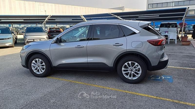 Usata Ford Kuga Titanium 151 CV (111 kW) 2024 Grigio SUV