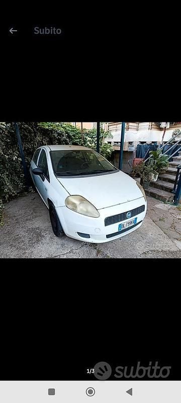 Usata Fiat Grande Punto 77 CV (56 kW) 2007 Bianco Utilitaria