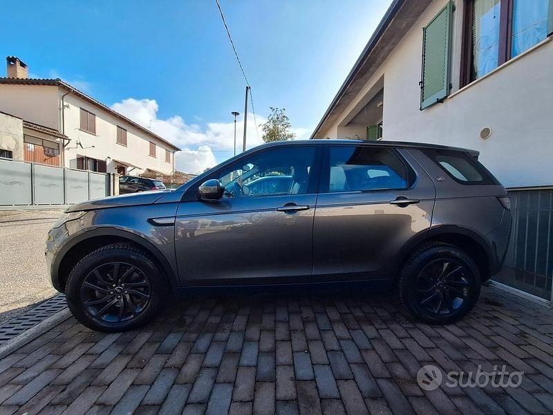 Usata Land Rover Discovery Sport 179 CV (131 kW) 2019 Grigio SUV