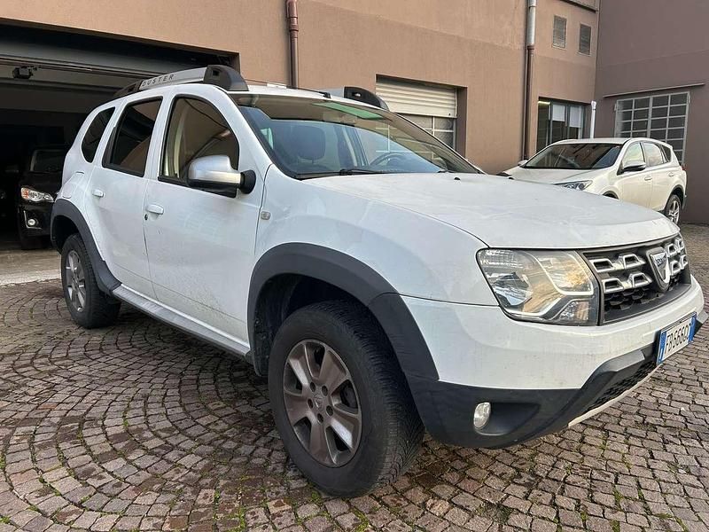 Usata Dacia Duster Prestige 125 CV (91 kW) 2015 Bianco SUV