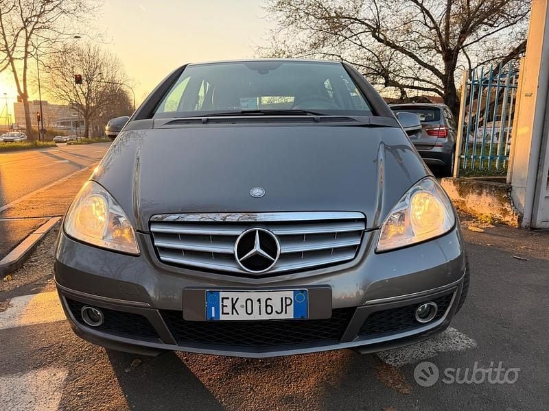 Usata Mercedes A160 Avantgarde 82 CV (60 kW) 2011 Grigio Berlina