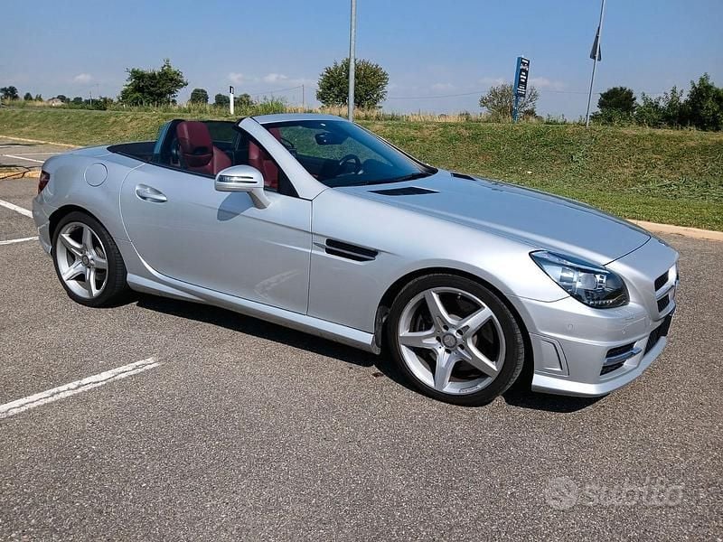 Usata Mercedes SLK300 Premium 245 CV (180 kW) 2015 Argento Cabrio