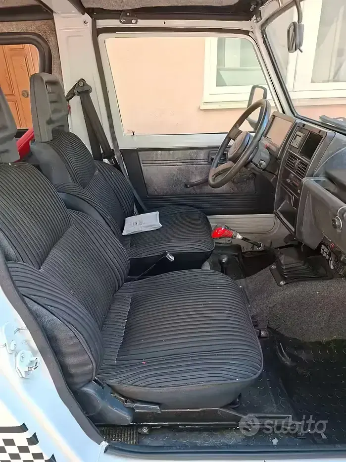 Usata Suzuki Samurai 101 CV (74 kW) 1995 Bianco SUV