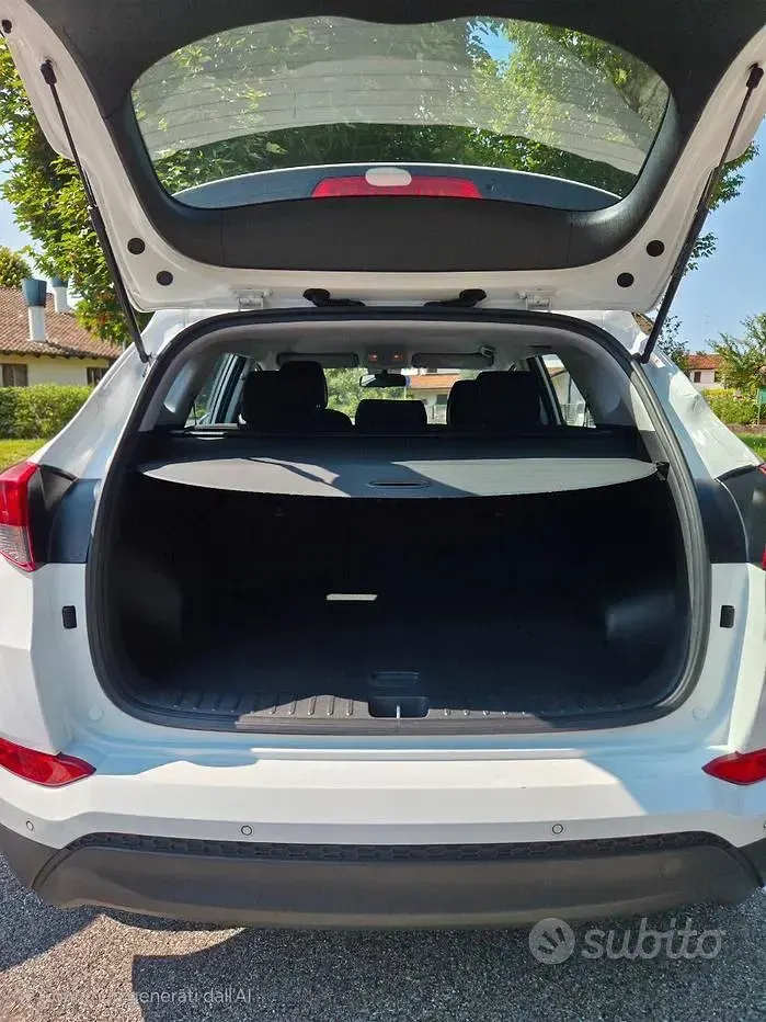 Usata Hyundai Tucson 116 CV (85 kW) 2018 Bianco SUV