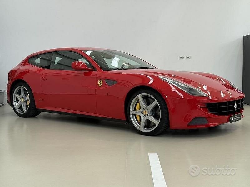 Rosso Usata 2015 Ferrari FF Station wagon | 146.000 € (Super prezzo) - Immagine 1/4