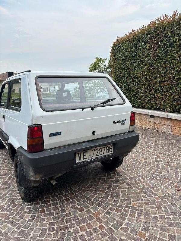 Usata Fiat Panda 4x4 50 CV (36 kW) 1988 Utilitaria
