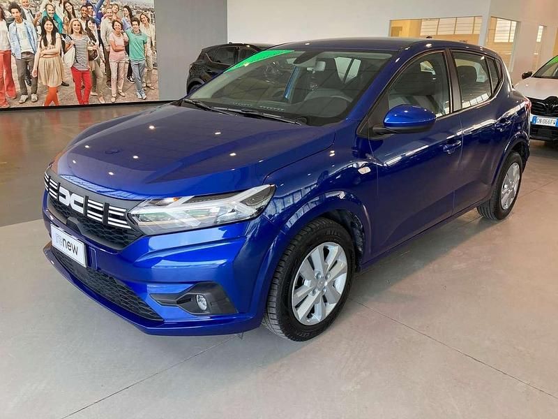 Usata Dacia Sandero 101 CV (74 kW) 2023 Blu iron Berlina