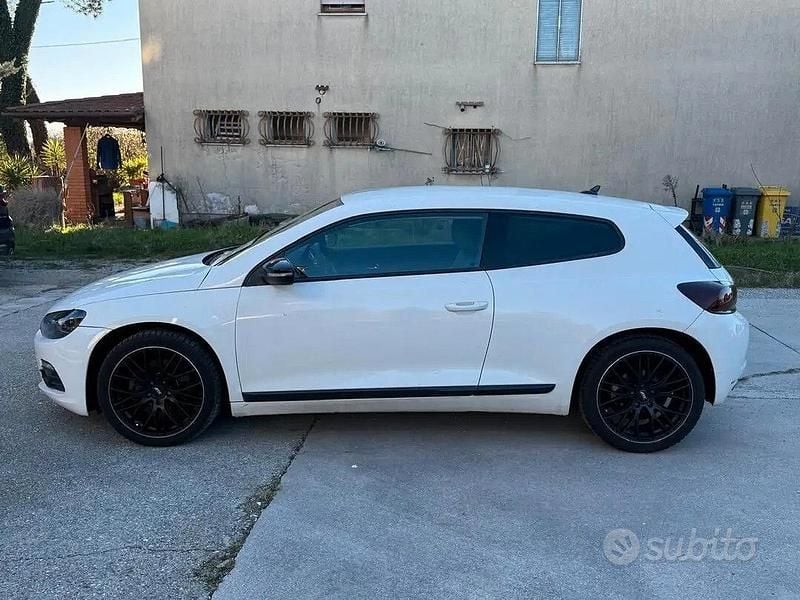 Usata VW Scirocco 200 CV (147 kW) 2008 Bianco Coupé