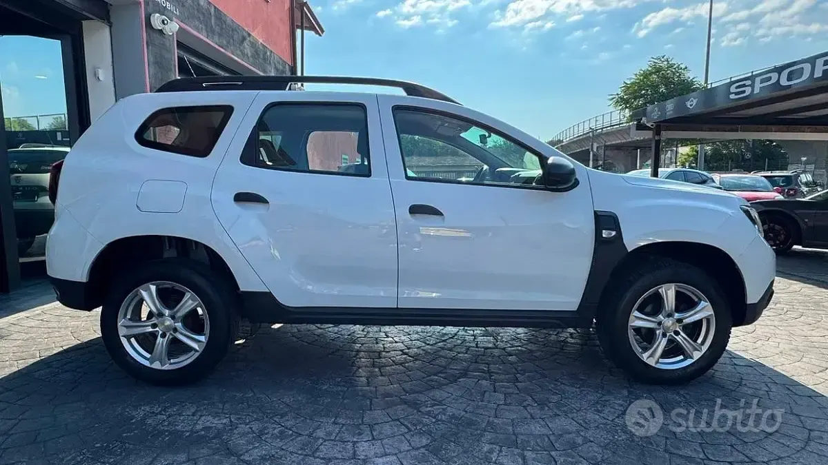 Usata Dacia Duster Essentiel 114 CV (83 kW) 2019 Bianco SUV