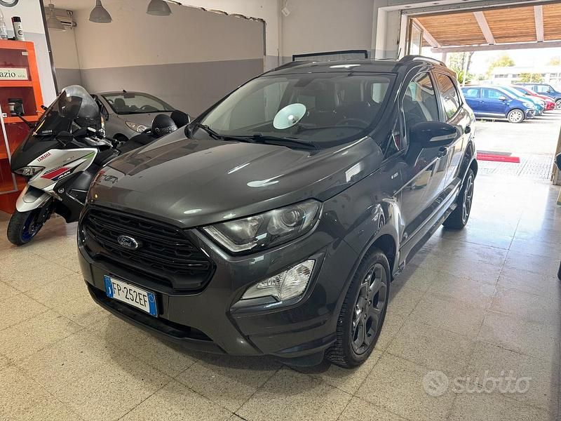 Grigio Usata 2018 Ford Ecosport ST-Line SUV | 10.500 € (Cara) - Immagine 1/4