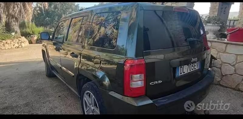 Usata Jeep Patriot 140 CV (102 kW) 2008 Verde SUV