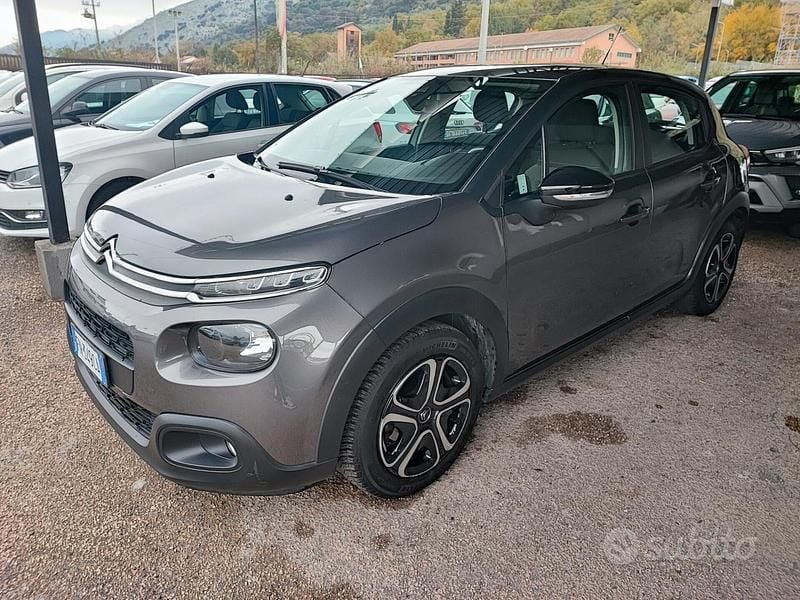 Grigio Usata 2018 Citroën C3 PureTech Tre volumi | 7700 € (Buon prezzo) - Immagine 1/4