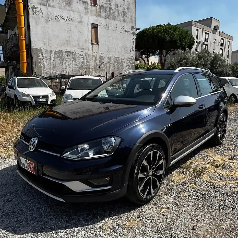 Usata VW Golf Alltrack Executive 150 CV (110 kW) 2015 Bluazzurro Station wagon
