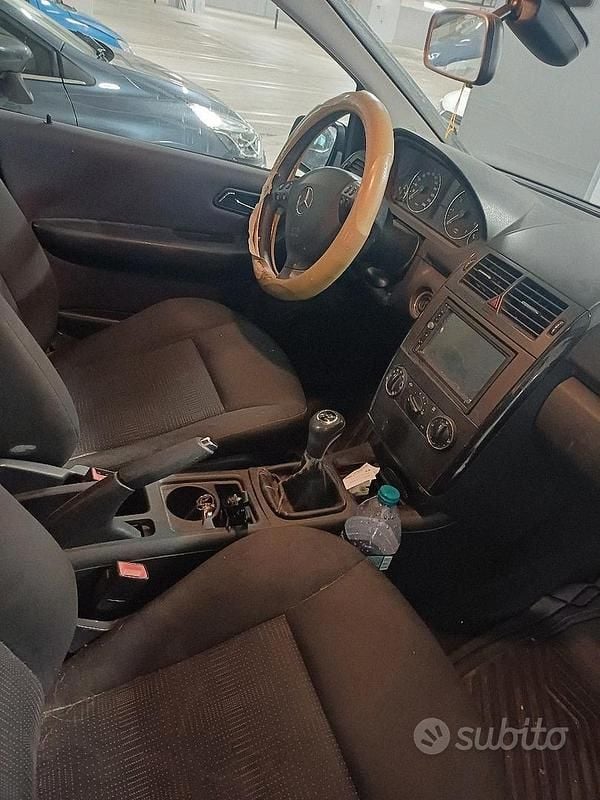 Usata Mercedes A150 95 CV (69 kW) 2008 Nero Utilitaria