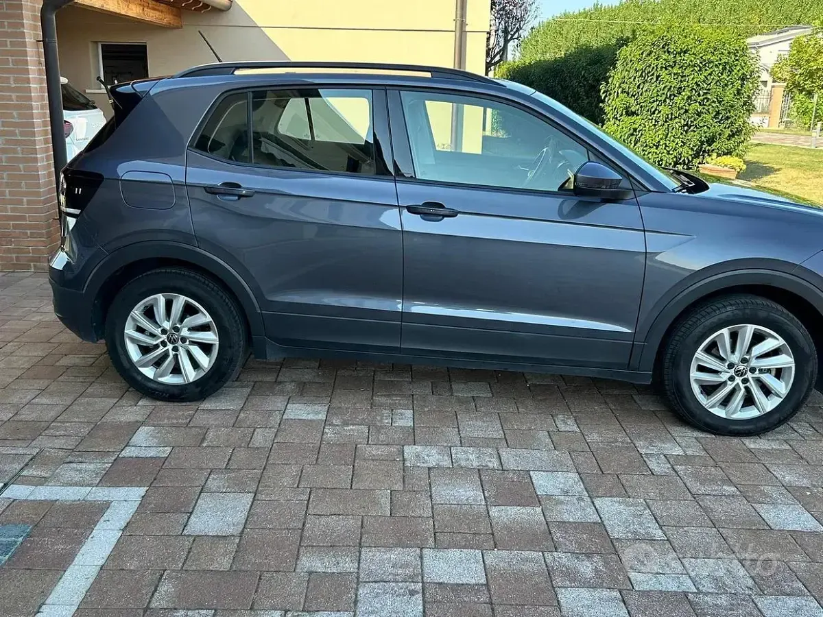 Usata VW T-Cross Style 110 CV (80 kW) 2023 Grigio SUV