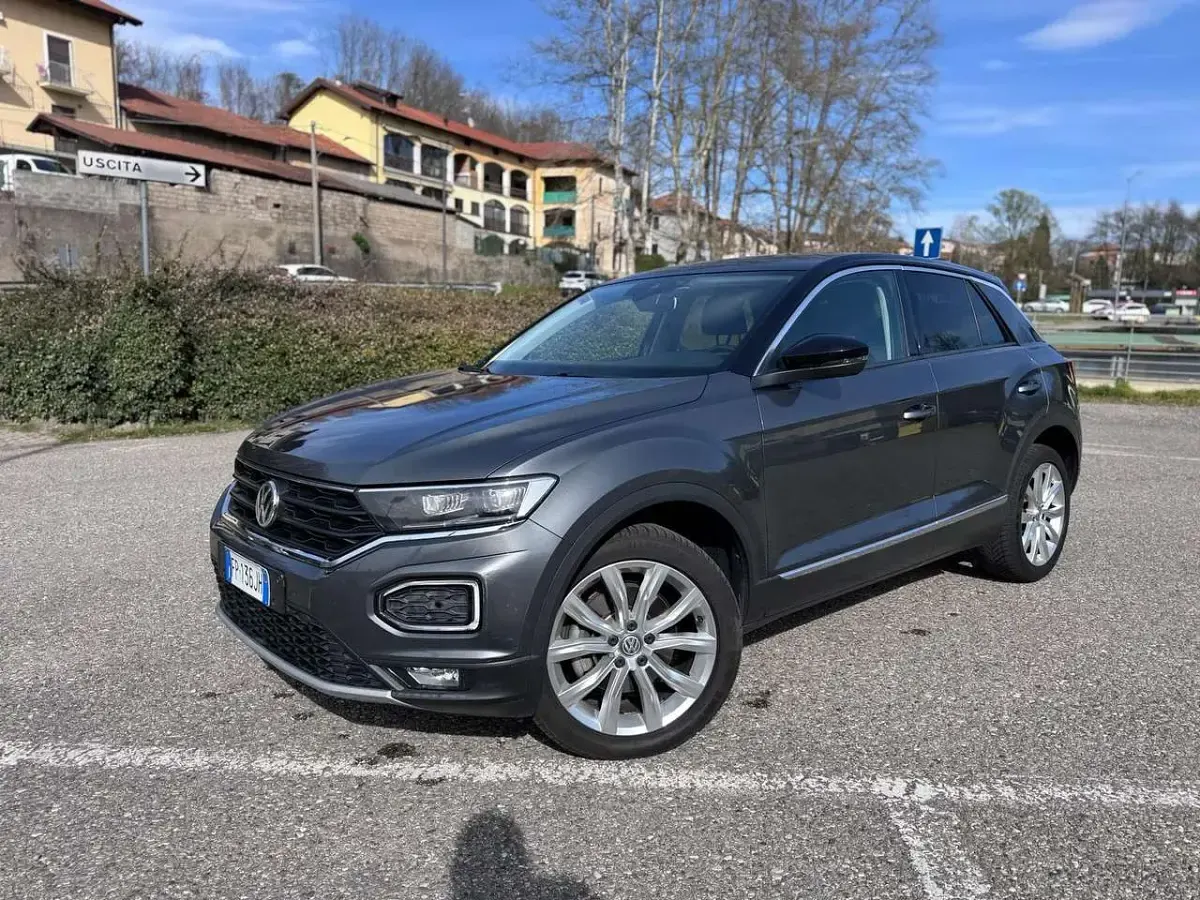 Usata VW T-Roc Advance 150 CV (110 kW) 2018 Grigio SUV