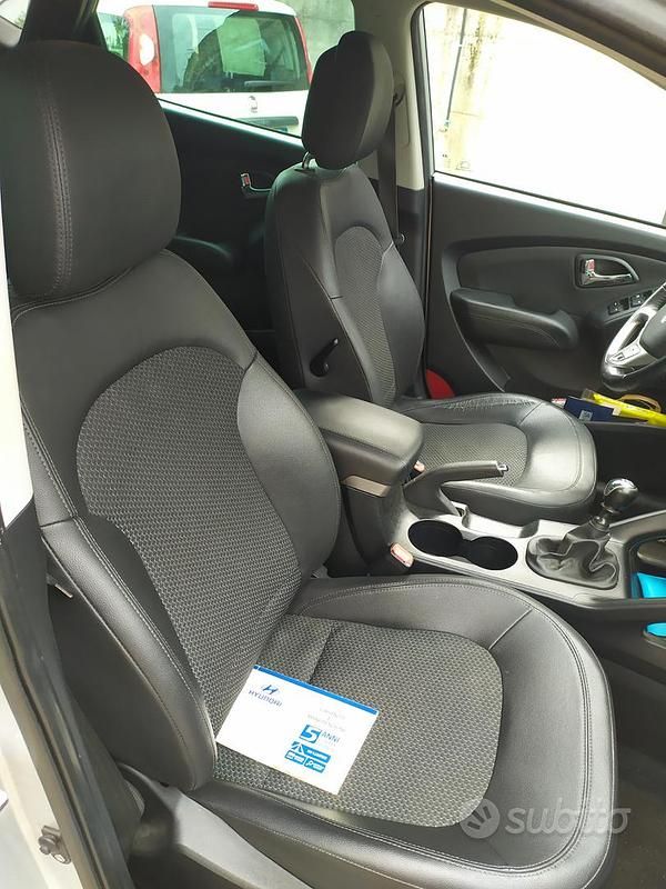 Usata Hyundai ix35 115 CV (84 kW) 2011 Grigio SUV