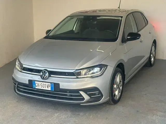Usata VW Polo Style 110 CV (80 kW) 2022 Grigio Utilitaria