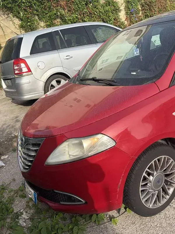 Usata Lancia Ypsilon Gold 69 CV (50 kW) 2011 Utilitaria