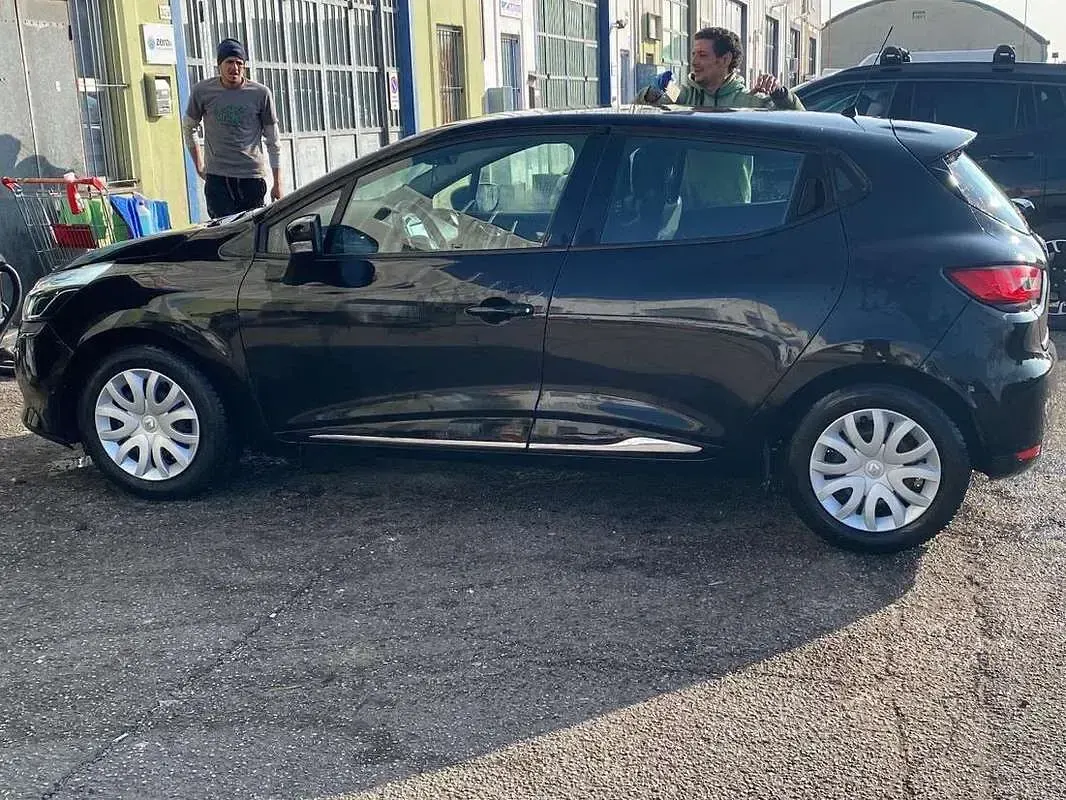 Usata Renault Clio IV 73 CV (53 kW) 2014 Berlina