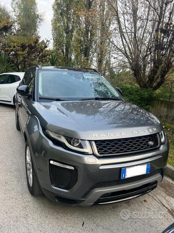 Usata Land Rover Range Rover evoque 150 CV (110 kW) 2018 Grigio SUV