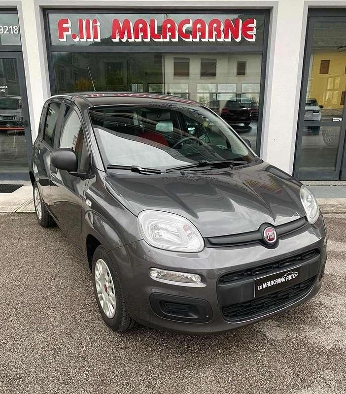 Grigio Usata 2018 Fiat Panda Easy Due volumi | 9490 € (Buon prezzo) - Immagine 1/4