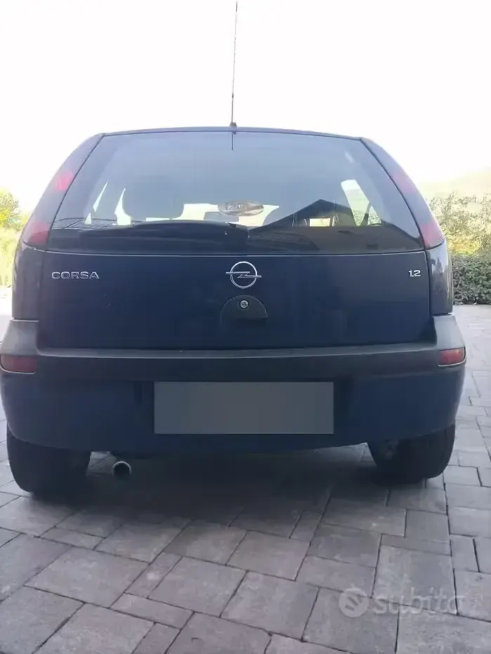 Usata Opel Corsa 75 CV (55 kW) 2002 Utilitaria
