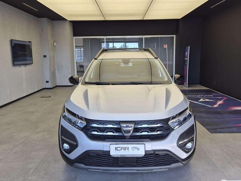 Usata Dacia Jogger Extreme 101 CV (74 kW) 2022 Argento Monovolume