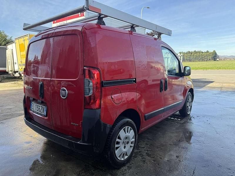 Usata Fiat Fiorino 103 CV (75 kW) 2012 Rosso Monovolume