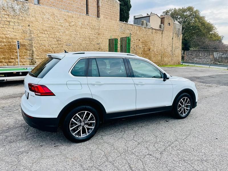 Usata VW Tiguan Business 150 CV (110 kW) 2017 Bianco SUV