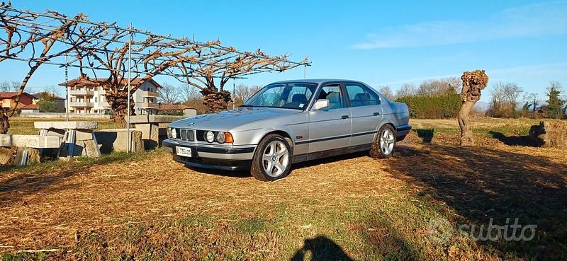 Usata BMW 520 150 CV (110 kW) 1993 Grigio Berlina