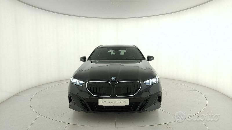 Usata BMW 520 M Sport 197 CV (144 kW) 2024 Nero Station wagon