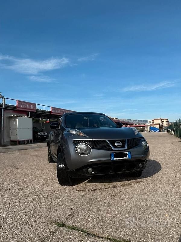 Usata Nissan Juke 110 CV (80 kW) 2014 Grigio SUV