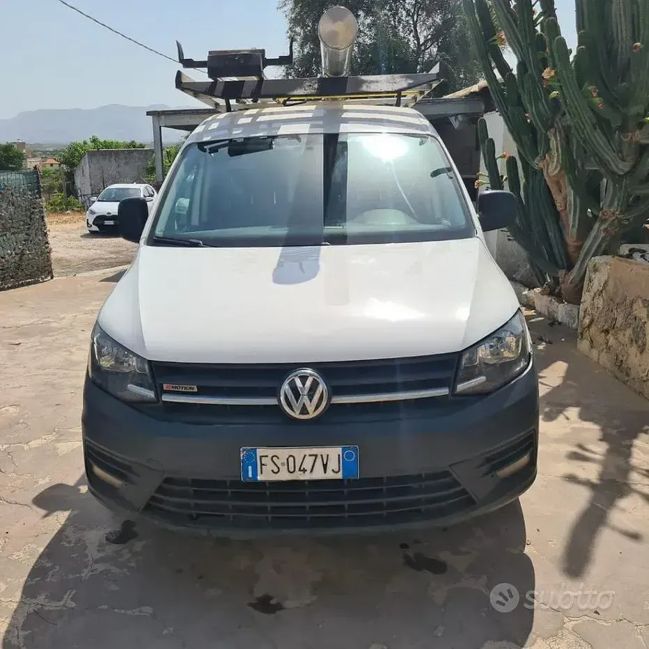 Usata VW Caddy 122 CV (89 kW) 2018 Bianco Monovolume