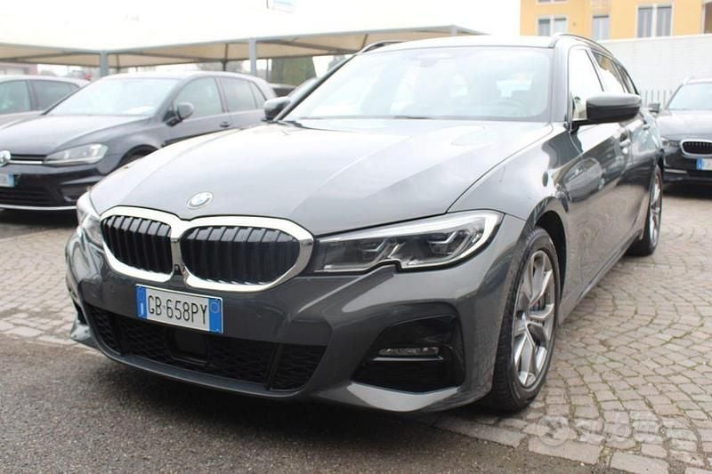Usata BMW 320e M Sport 190 CV (139 kW) 2020 Grigio Station wagon