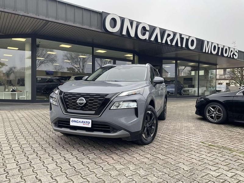 Usata Nissan X-Trail N-Connecta 213 CV (156 kW) 2025 Grigio SUV