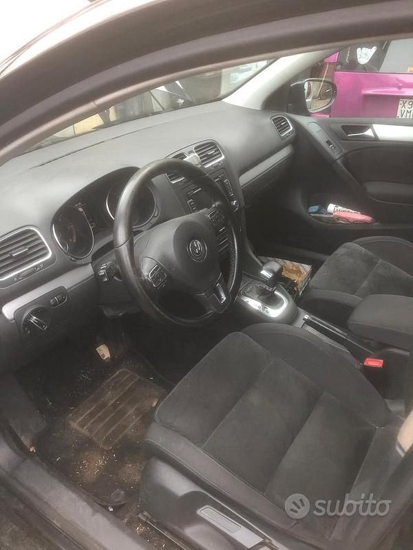 Usata VW Golf VI 140 CV (102 kW) 2010 Nero Utilitaria