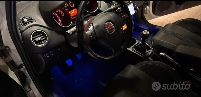 Usata Fiat Grande Punto 2011 Bianco Utilitaria