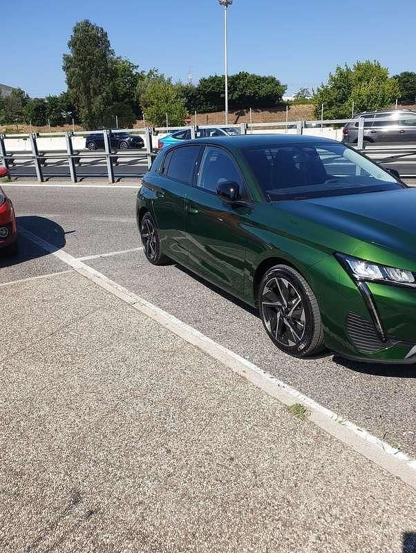 Usata Peugeot 308 Allure 131 CV (96 kW) 2022 Verde Berlina